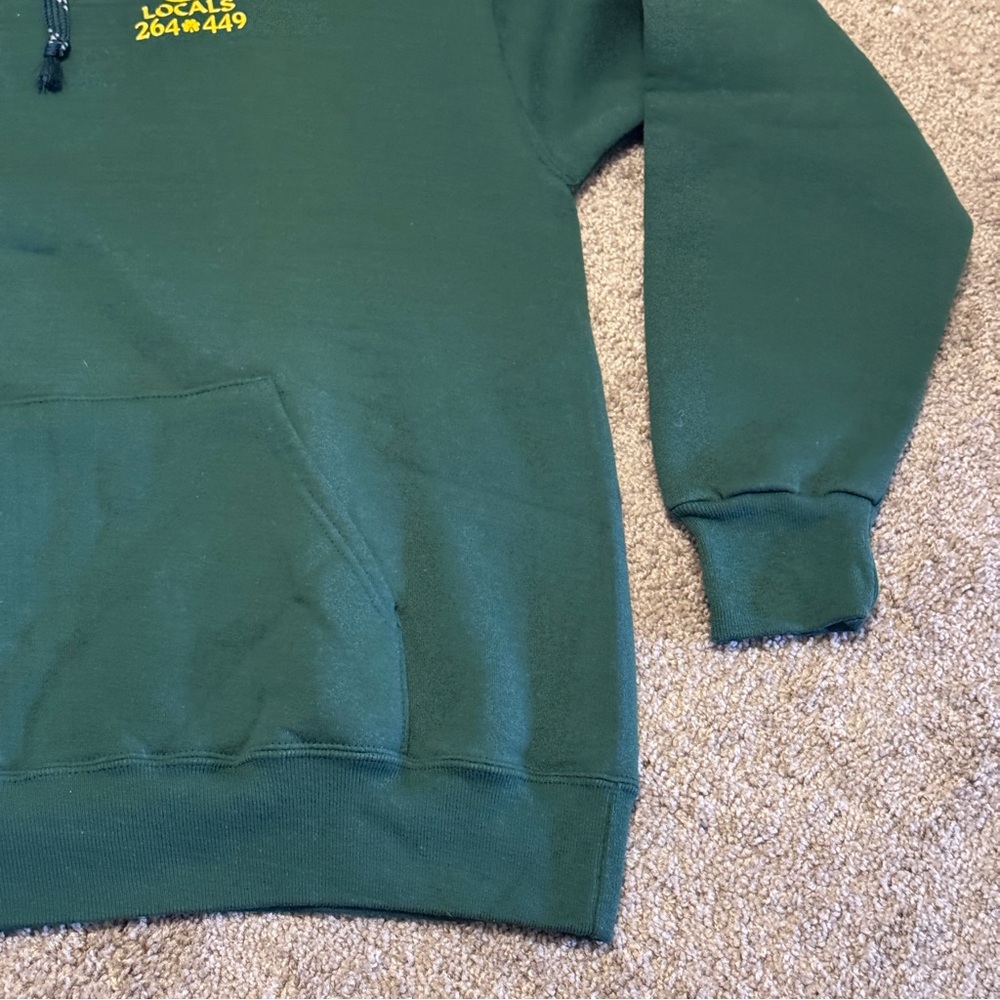 VTG St Patricks Day Locals Hoodie Adult XL Green Pullover Buffalo New York USA - Picture 6 of 12